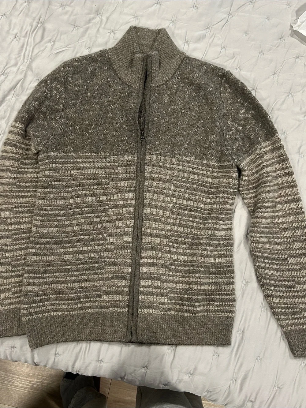 100% Baby Alpaca Zip Front Sweater Cardigan Gray Beige Striped Size S Peru Farm